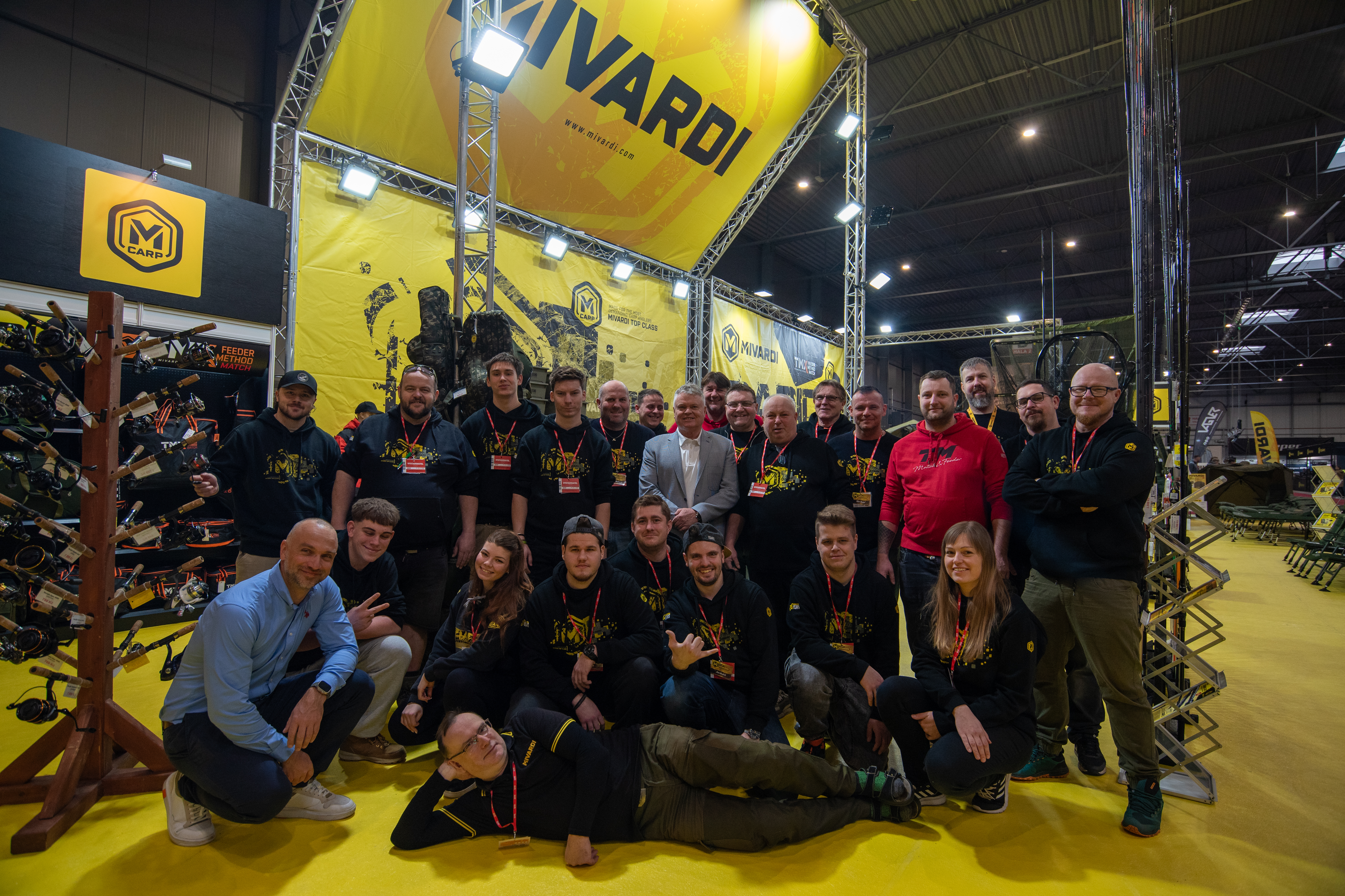 cff-8303.jpg (18.10 MB)